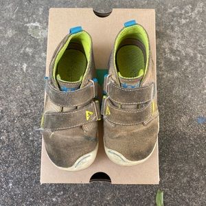 Plae Lark suede shoes